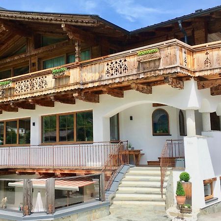 Appartements "Da Zillertaler Und Die Geigerin" Mayrhofen Eksteriør billede