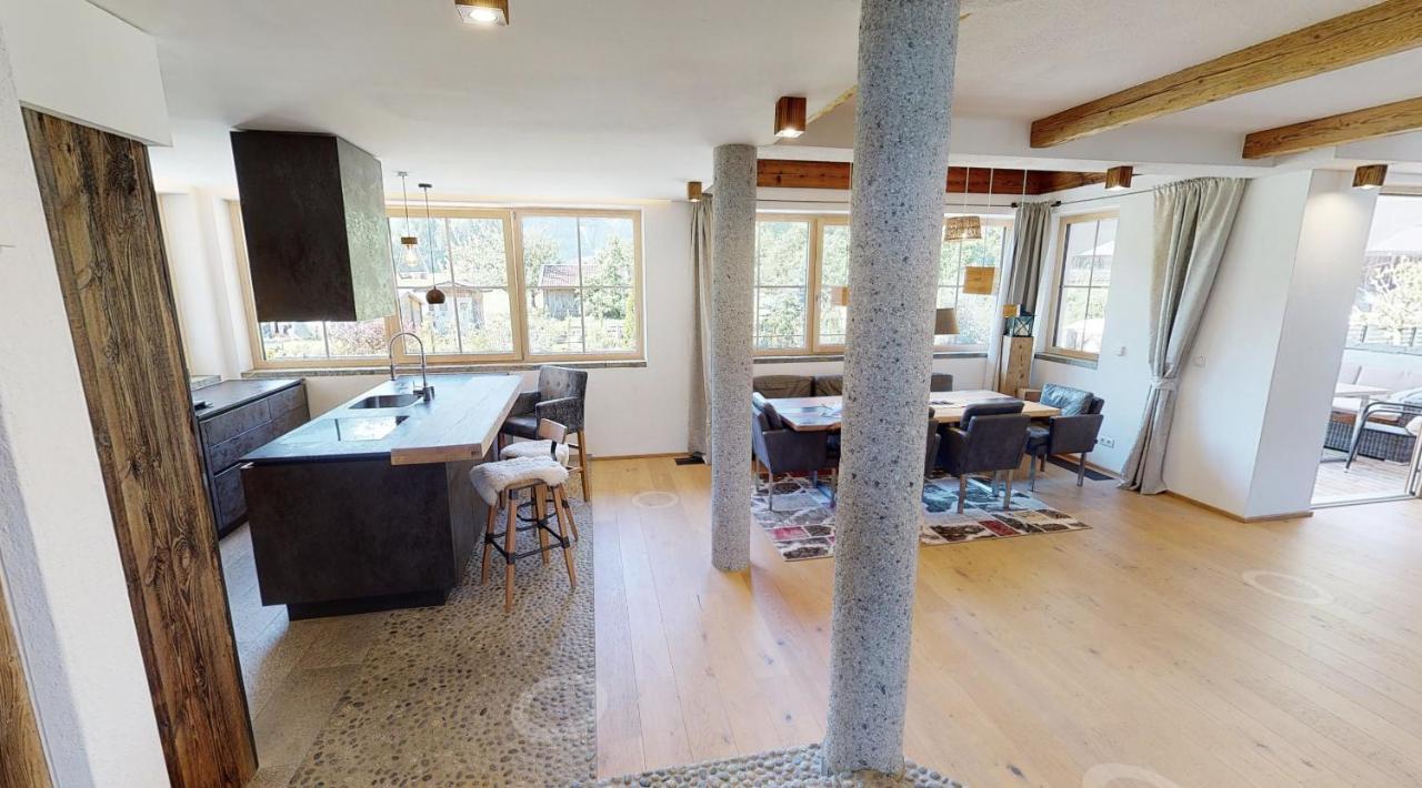 Appartements "Da Zillertaler Und Die Geigerin" Mayrhofen Eksteriør billede