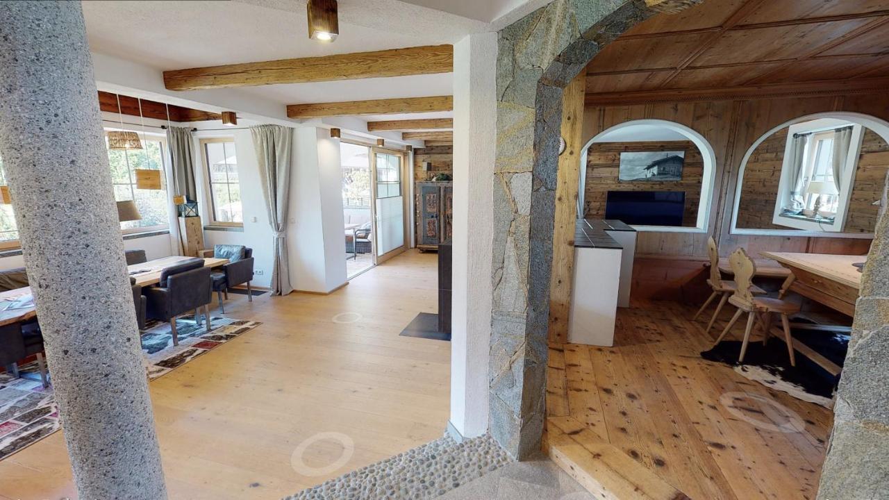Appartements "Da Zillertaler Und Die Geigerin" Mayrhofen Eksteriør billede
