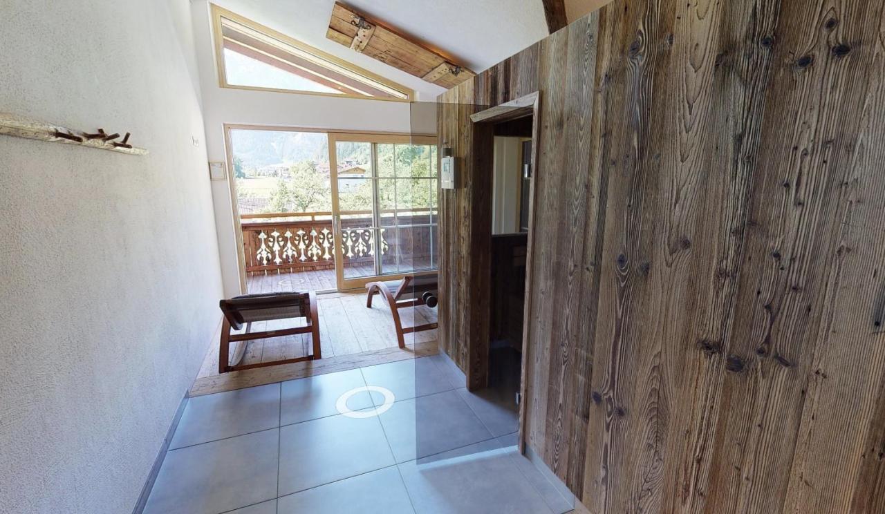 Appartements "Da Zillertaler Und Die Geigerin" Mayrhofen Eksteriør billede