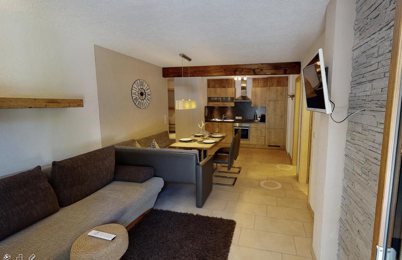 Appartements "Da Zillertaler Und Die Geigerin" Mayrhofen Eksteriør billede