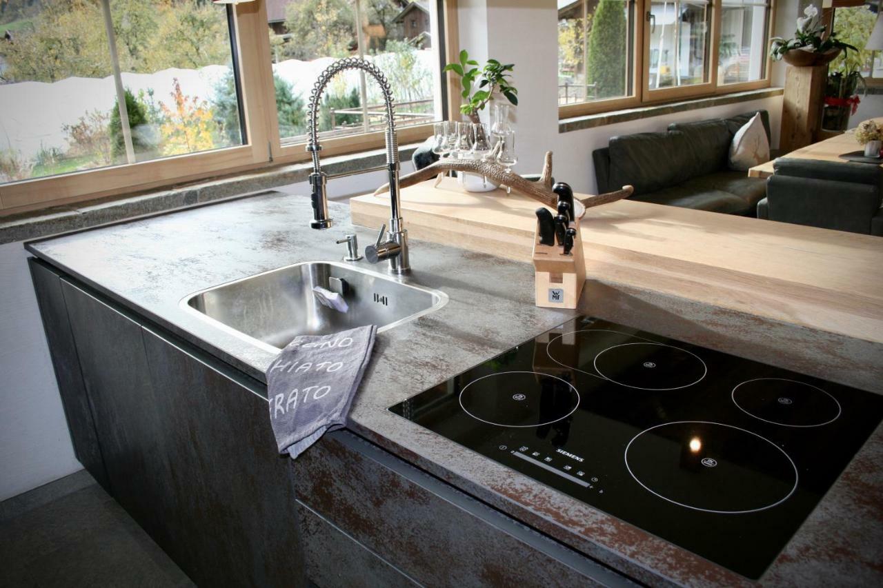 Appartements "Da Zillertaler Und Die Geigerin" Mayrhofen Eksteriør billede